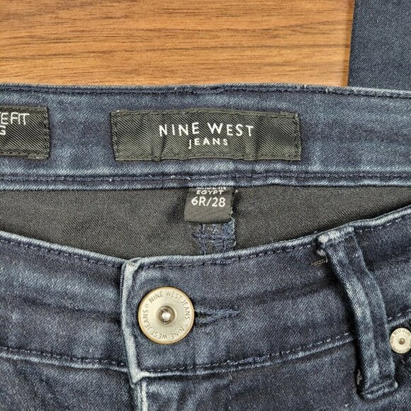 Nine West Cigarette Fit Skinny Leg Blue Jeans SZ 6 - Picture 4 of 8